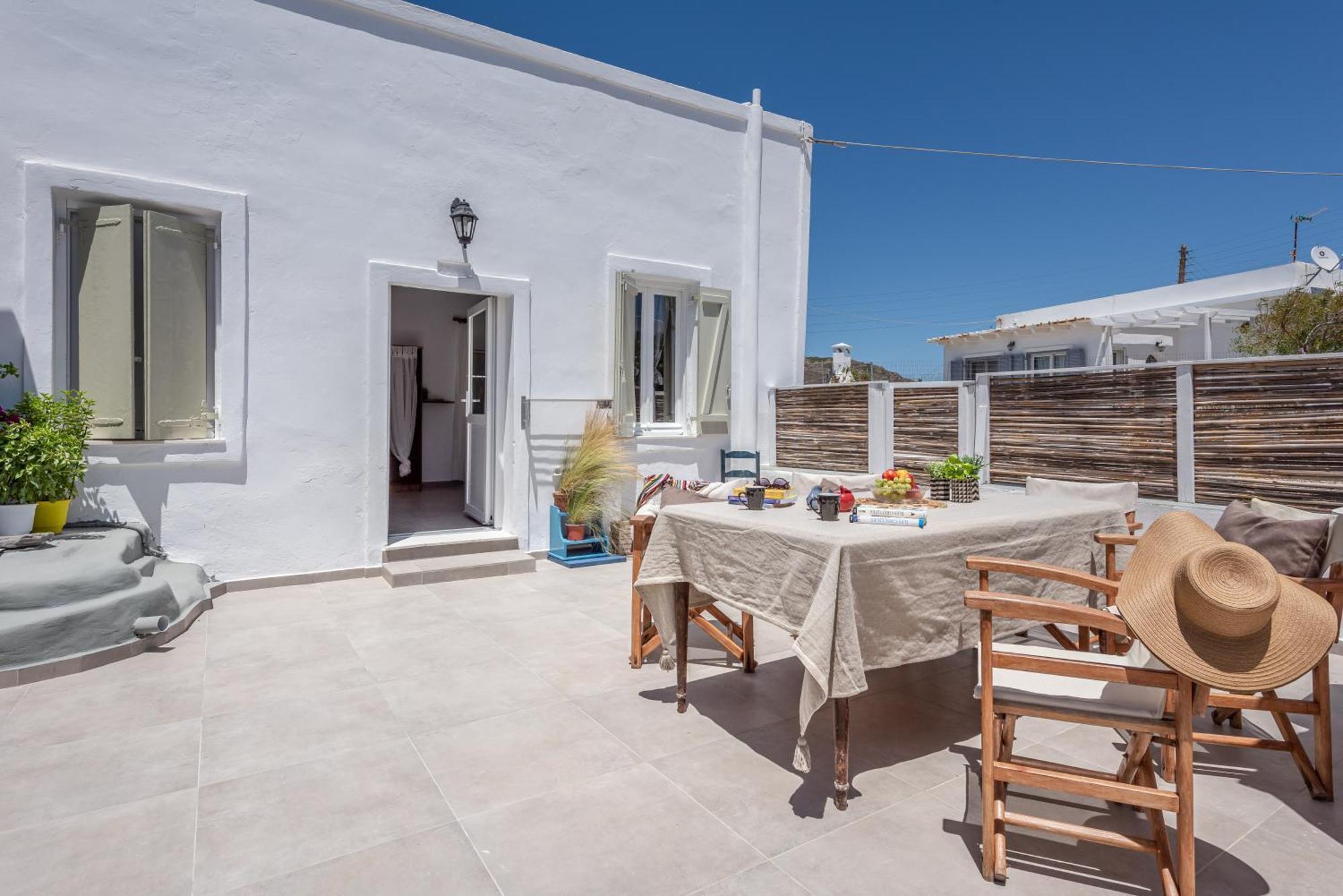 Plakes Sea View Apartment Plaka (Milos) Eksteriør billede